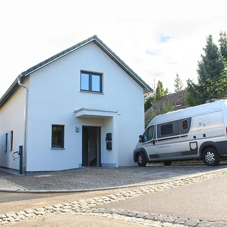 Helle Neubau-dachgeschoss-wohnung Im Gruenen - Tolle Lage 公寓 *